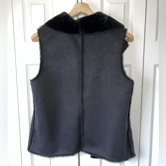 LOFT reversible shearling/suede vest black Sz S - Picture 6 of 13